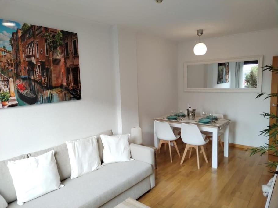 Appartamento Amplio, Luminoso Y Confortable Cc *